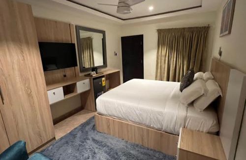 Kumasi Bed & Breakfast | Adenab Jay Guest House