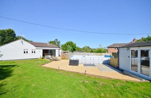 Adgestone Villa | Adgestone Villa - A Luxurious Countryside Escape with Heated Pool, Near Sandown Beach, Dog Friendly in Rural Sandown - Perfect Getaway for Family & Friends