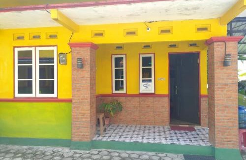Palangkaraya Hotel | Adihan Homestay Mitra RedDoorz