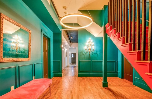 West End Apartment | Adina | All 4 Top-Floor Suites | Unique Luxury Lodging in Downtown Austin