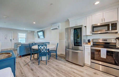 Surf City Apartment | Adjacent 2nd Floor: 2004 (Queen) & 2005 (Queen)