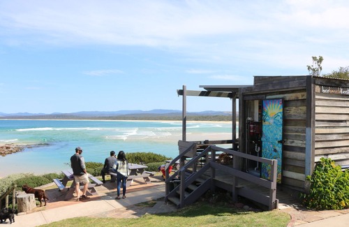 Merimbula Apartment | Admirals Lodge: Unit 5: Pet friendly (No yard)