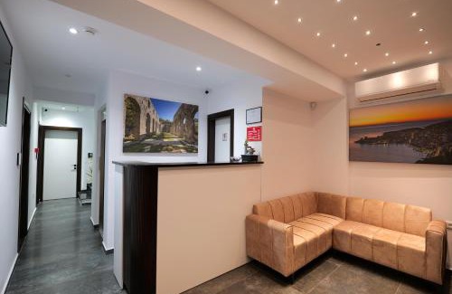 Qender Hotel | ADORA's VIEW HOTEL