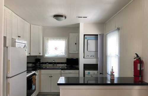 Brigantine Cottage | Adorable 2 bdrm cottage pet friendly with front porch & one block from beach.