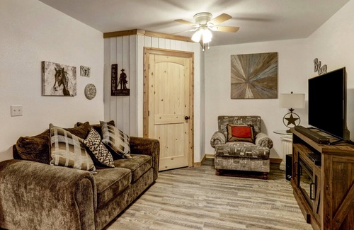 Livingston Other | Adorable 2 Bedroom Barndominium