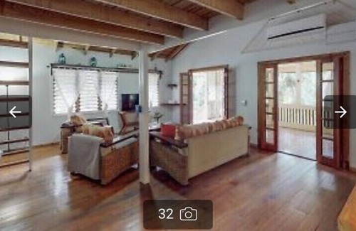Lawson Rock House | Adorable and quaint cabana 50 yards from beach