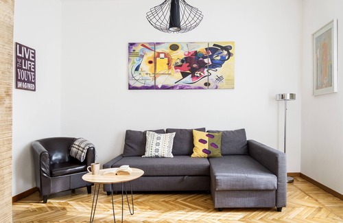 Carrobbio Apartment | Adorable Apartment in Milan City center, 4 guests, few steps from the Duomo