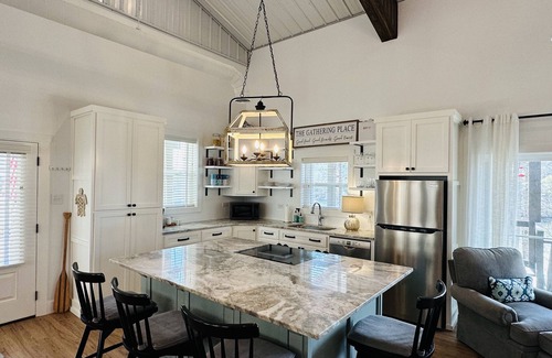 Logan Cabin | Adorable Cabin on Smith Lake in AL. Beautiful views and comfy living for you!