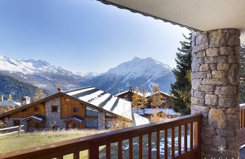 Les Eucherts Apartment | ADORABLE 3 ROOMS IN A QUIET AREA