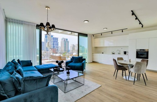 Tel Aviv Promenade Apartment | Adorable full sea view with Jacuzzi
