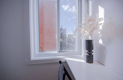 Gay Village Apartment | Adorable One Bed Apt 96% Walking Score in Downtown Close to Metro