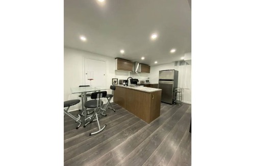 Ajax House | Adorable Quiet & Spacous Private Open Concept Suite