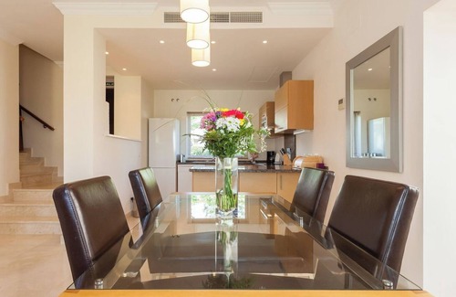 Arcos de la Frontera Villa | Adosado Fairway Gardens 4 pax Arcos de la Frontera by Ruralidays