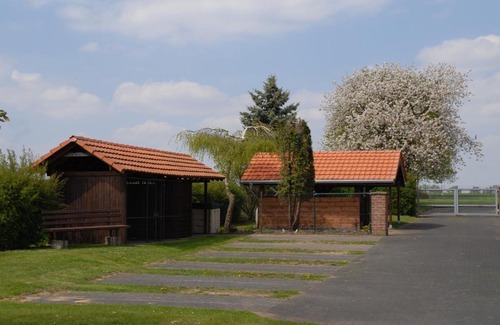 Brueggen House | Adrianhof