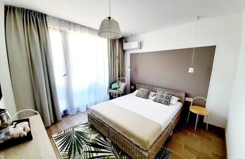 Eforie Nord Hotel | Adriano pe plaja Belona