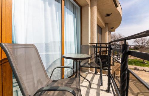 Eforie Nord Hotel | Adriano pe plaja Belona