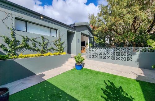 Cape Town City Centre House | Adriatica - Virginia Avenue Villas