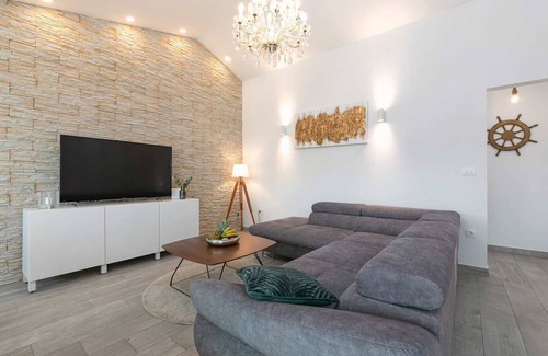 Porec Apartment | Adrijana Poreč 2, in the wider centre of Poreč