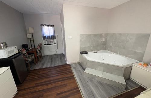 Niagara Falls Hotel | Advance Inn