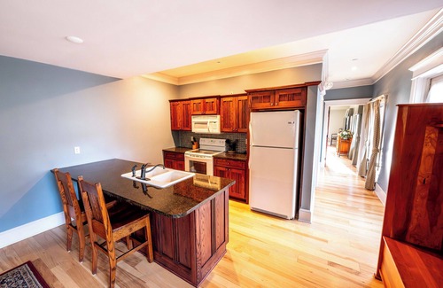 Shawnee On Delaware Hotel | Adventure Awaits | Restful Stay Near Trails, Views & Attractions in the Poconos
