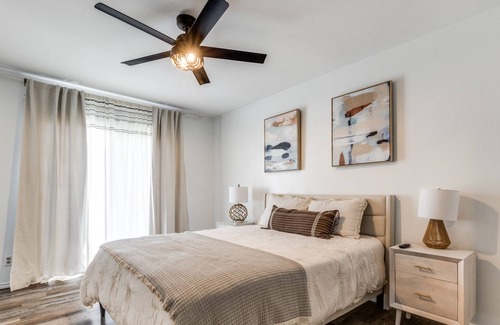 Kemp House | Adventure awaits at this trendy lakefront home!
