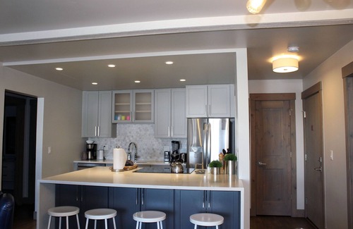 Crested Butte Condo | Adventure Awaits! Beautiful, Ski-in/out Mtn Condo w/Views, Fireplace