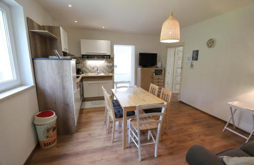 Zasip Apartment | Adventure Cottage with pool and big garden
