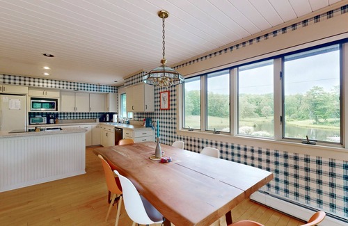 Woodstock House | Adventure-filled getaway, ponds, trails, dog-friendly, w/d, BBQ, views & more