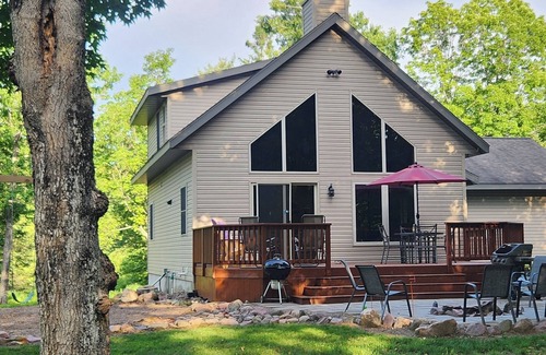 Weyerhaeuser House | Adventure in the Blue Hills! Great for Hiking, ATV's n snowmobiling & hunting