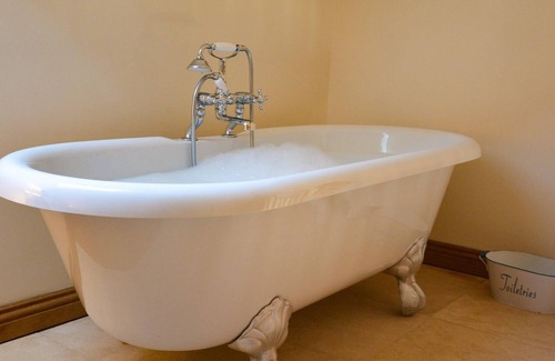 Llangadog Cottage | Adventurers Abode - Rhiwddu Barns