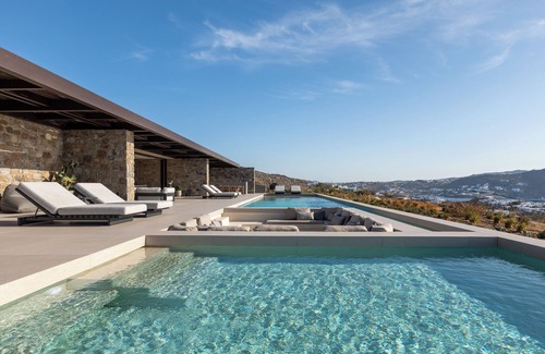 Agios Ioannis Villa | Aegean Bliss Above Mykonos