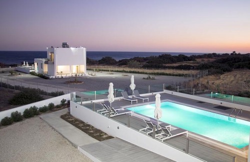 Gennadi Villa | Aegean Horizon Beachfront Villas
