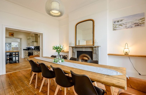Dyffryn Ardudwy House | AEL Y BRYN COUNTRY HOUSE, pet friendly in Dyffryn Ardudwy