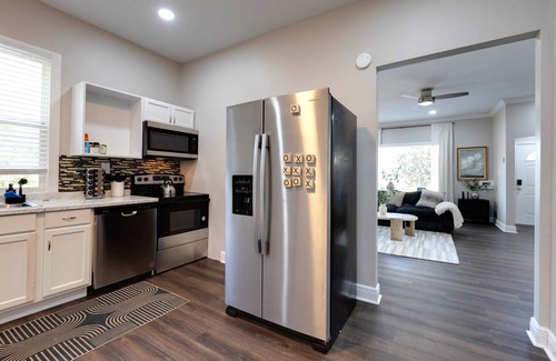 Tallahassee House | Aesthetic 3BD Home, Downtown, FSU, Games & Yard