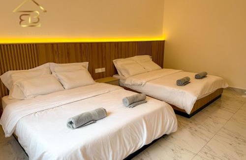Hulu Kinta House | Aesthetic Muji Pool Villa in Ipoh 5BR 24Pax Karaoke Snooker Air hockey