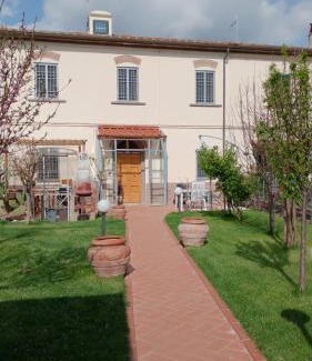 Cascina House | AFFITTACAMERE LE 4 STELLE D'ORO DI TUSHA e HAJDARI