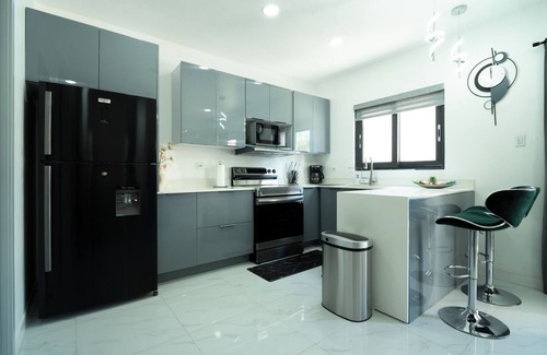 Mount Salem Apartment | Affluence - Luxury 1Bedroom Apt in Montego Bay, Central with Rooftop Pool