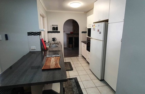 Sunrise Beach House | Affordable Beachside Accommodation