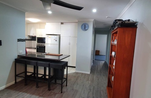 Sunrise Beach House | Affordable Beachside Accommodation