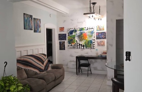 Coral Way Bed & Breakfast | Affordable, Clean and Supported -24/7 Staff onsite