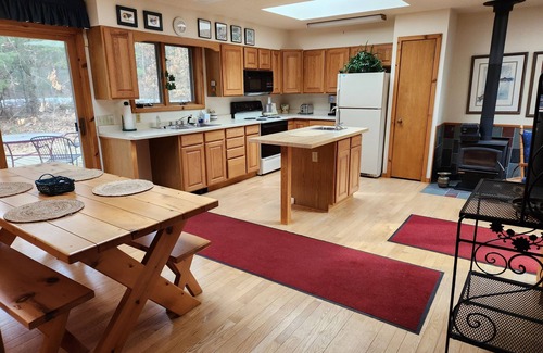 Amherst Cabin | Affordable housing minutes from the Chain with privacy