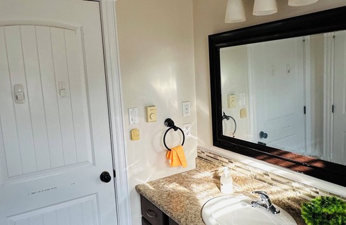 Moncton House | Affordable short term rental room