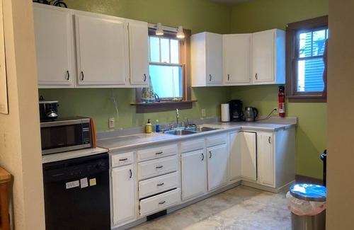 Wallace House | Affordable Vacation Home with Cycling Theme