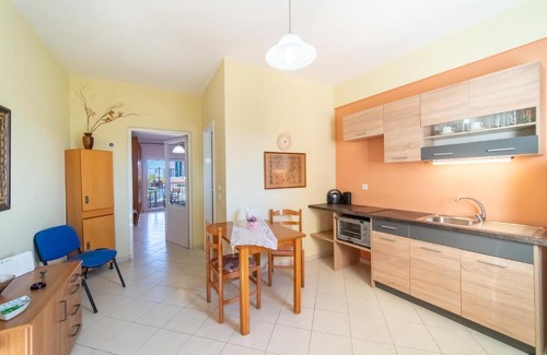 Molos Apartment | Afrodite Lefkimmi Apartment 1