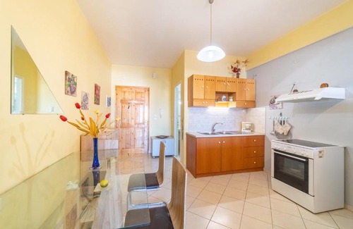 Molos Apartment | Afrodite Lefkimmi Apartment 2