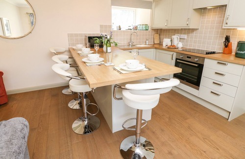 Freshwater Cottage | AFTON DAIRY COTTAGE, family friendly, with a garden in Freshwater