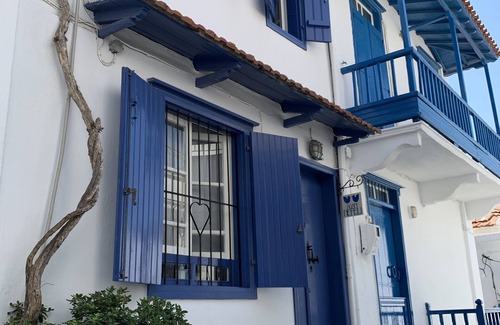 Skopelos House | Agapi Nefeli, unique roofterrace overlooking sea port & town Skopelos townhouse