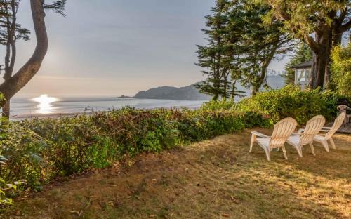 Newport House | Agate Beach Oceanfront Lodge