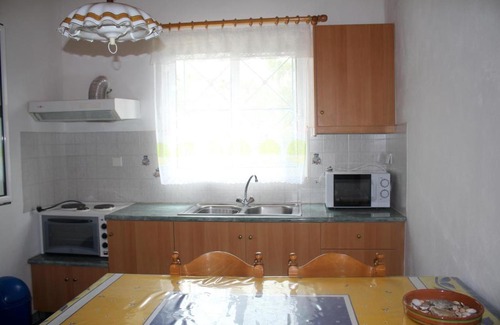 Kompi House | AGGELIKI 5