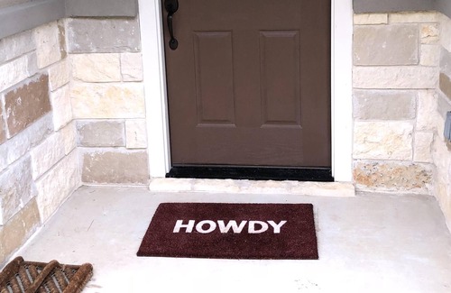College Station House | Aggie Owned Luxury Townhouse for Gameday & Events! Whoop!
